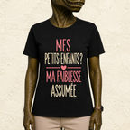 T-shirt Femme Texte "Mes petits-enfants ? Ma faiblesse assumée"