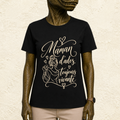 T-shirt Femme illustré « Maman d'ados, toujours vivante »