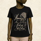 T-shirt Femme illustré « Maman et fière de l'être »