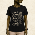 T-shirt Femme illustré « Maman forte, coeur tendre »