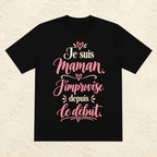 T-shirt Femme texte « Je suis maman. J'improvise depuis le début. »