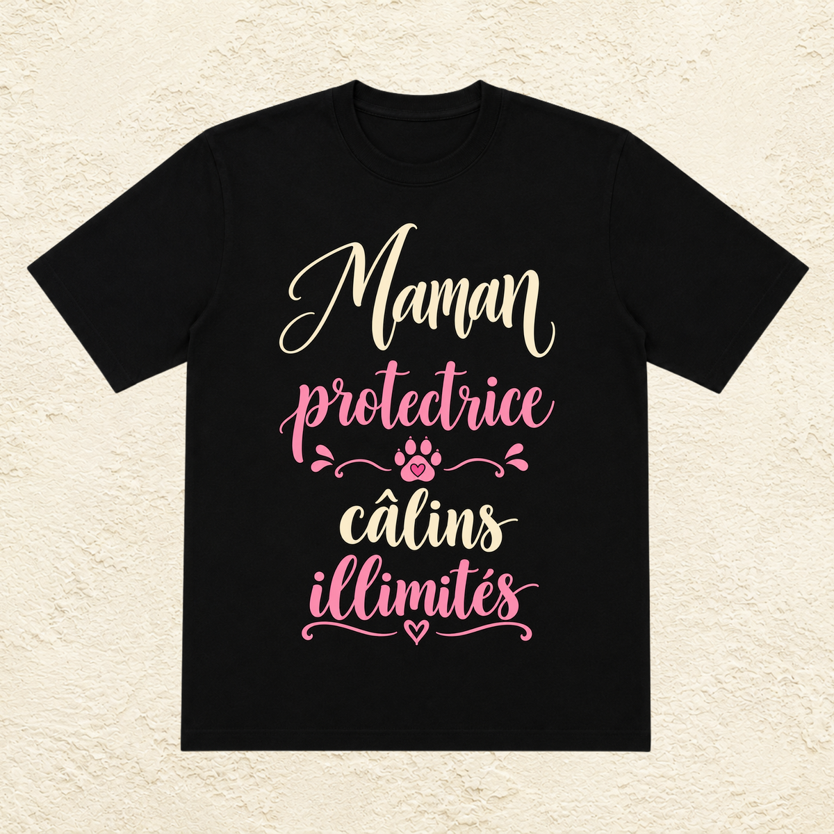 T-shirt Femme texte « Maman protectrice câlins illimités »