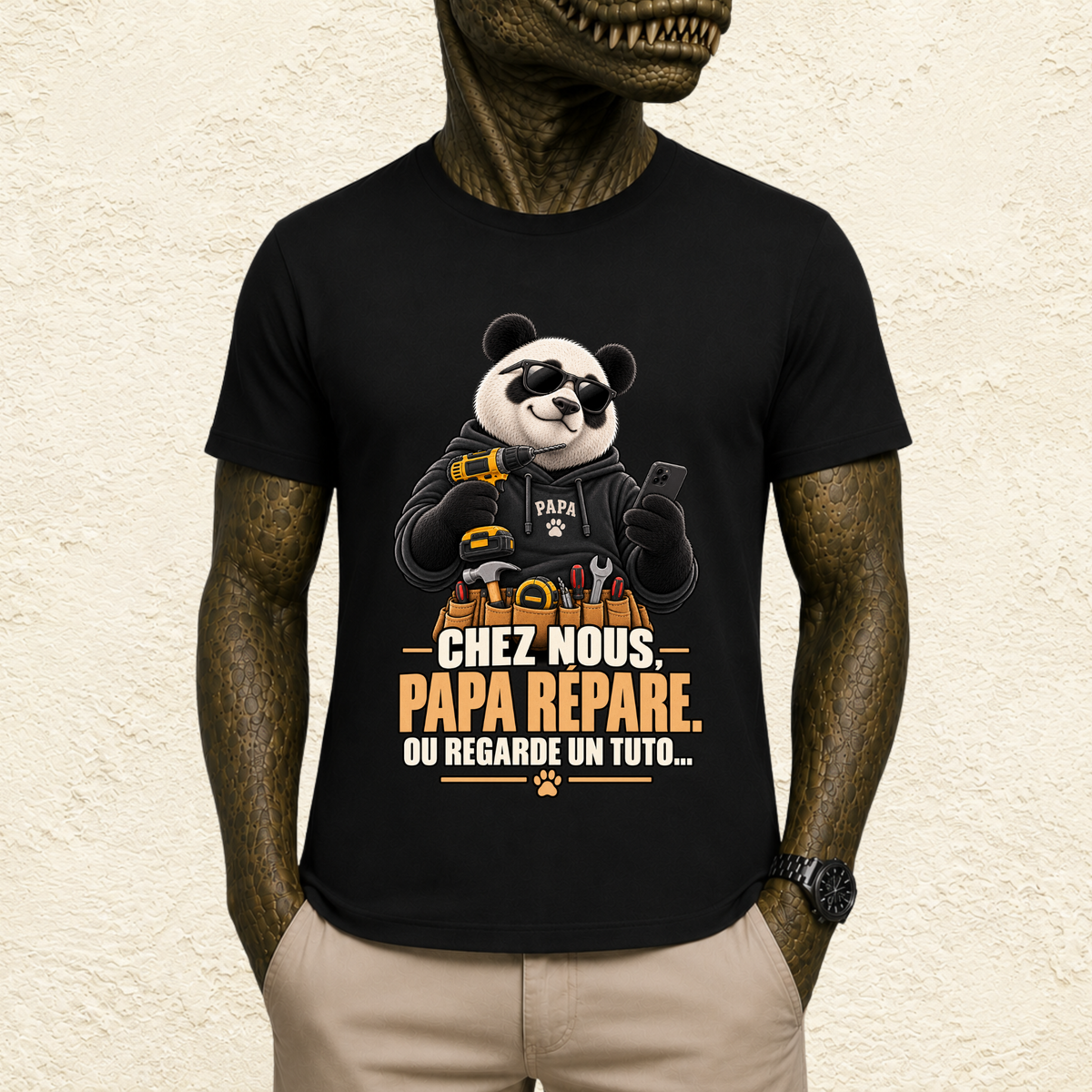 T-shirt Homme illustré « Chez nous, Papa répare. Ou regarde un tuto... »