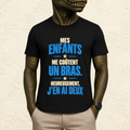 T-shirt Homme texte « Mes enfants me coûtent un bras. Heureusement, j'en ai deux ! »